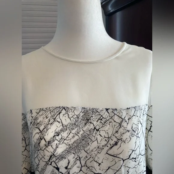 BCBG black white/cream multi-pattern blouse looks great with blazers or jeans - Picture 2 of 6